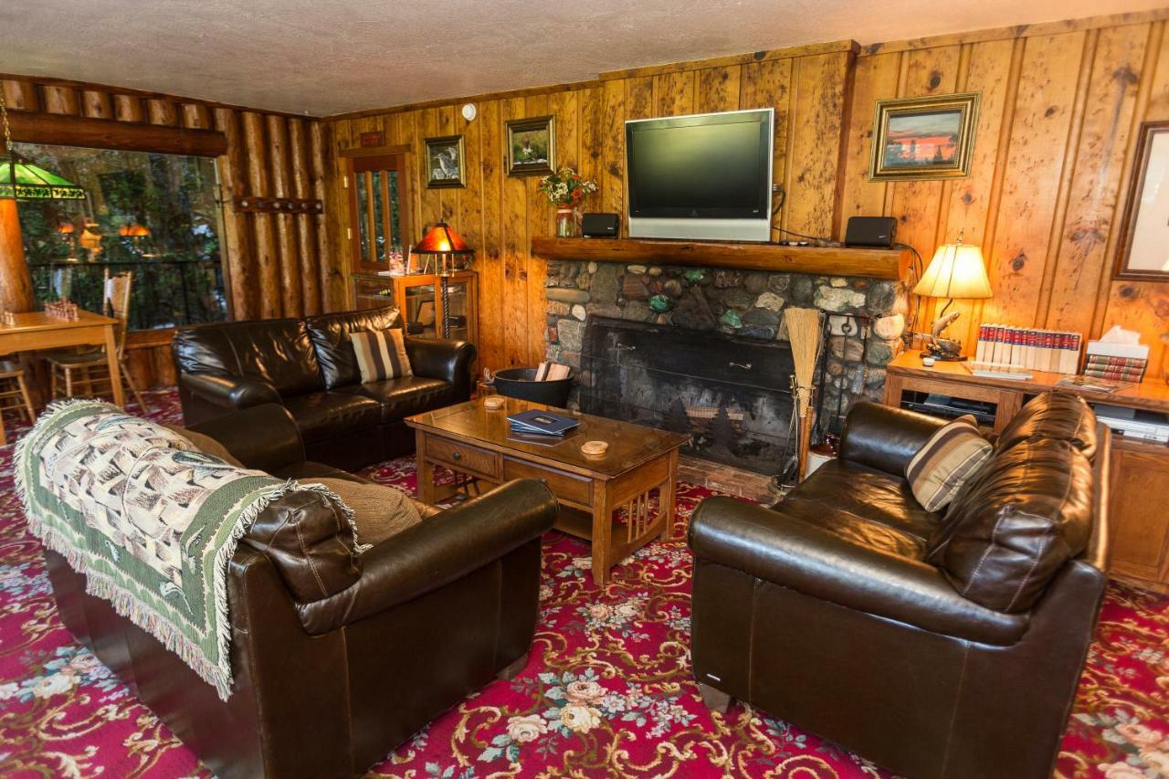 Morrisons Rogue River Lodge Мерлин Экстерьер фото