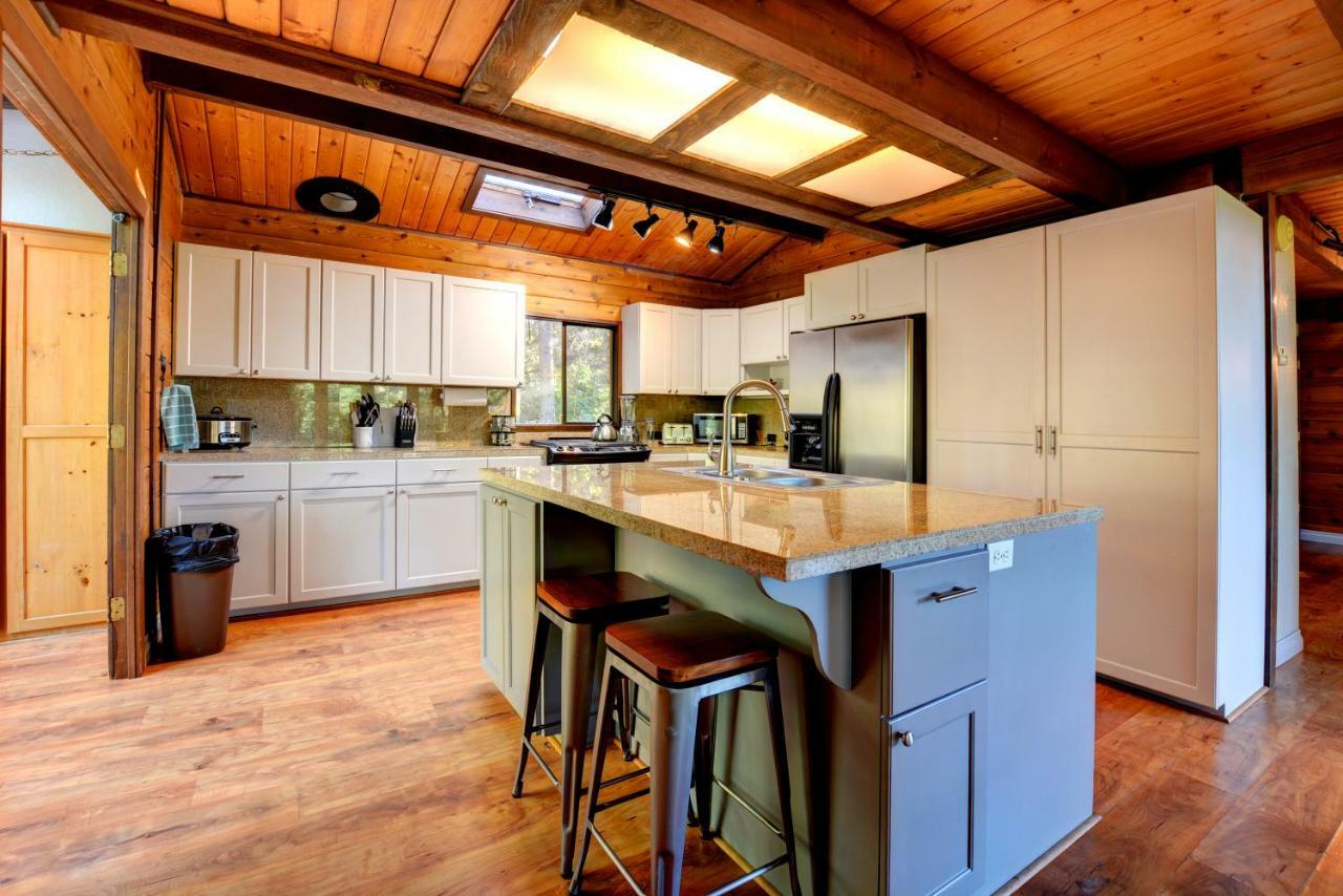 Morrisons Rogue River Lodge Мерлин Экстерьер фото