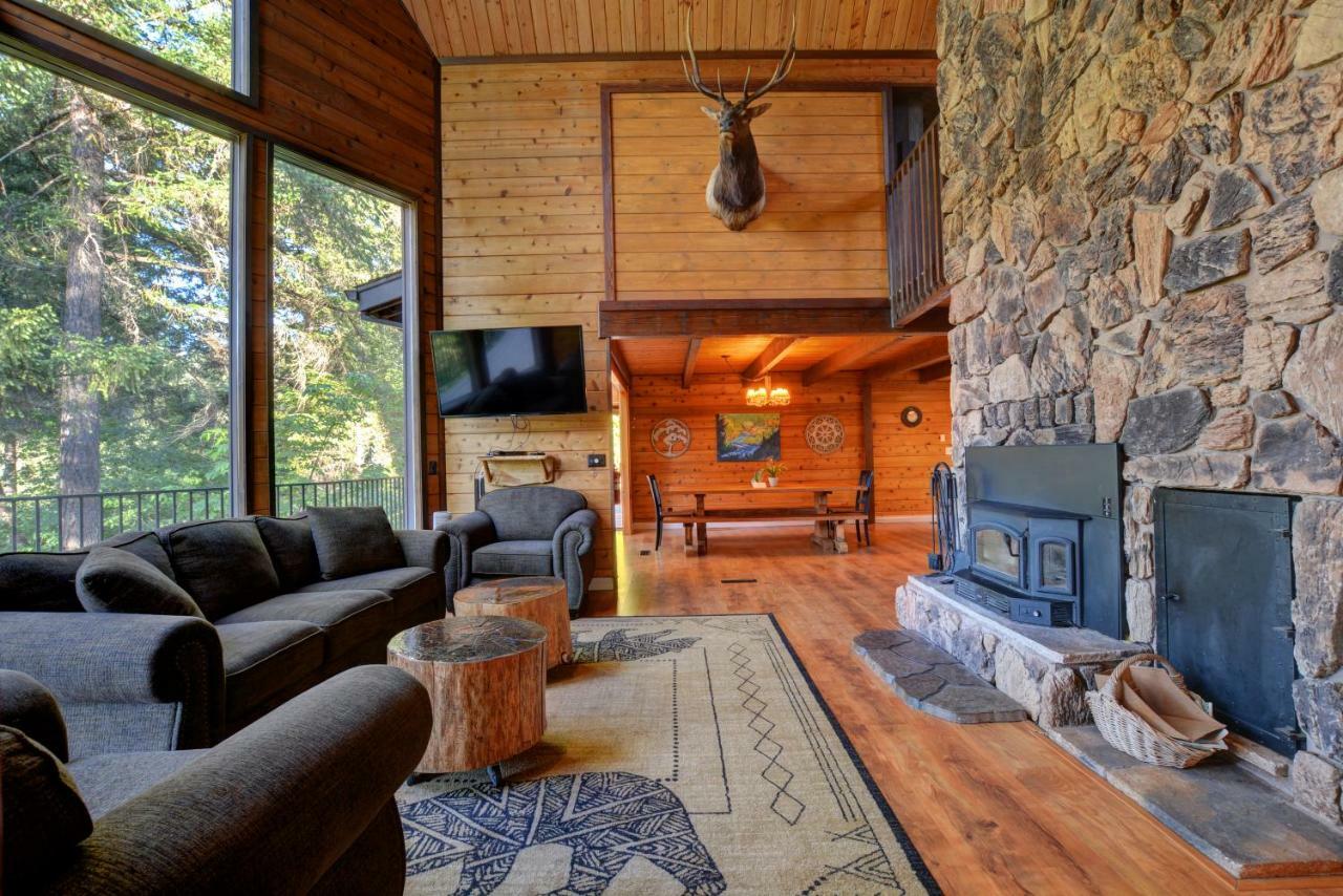 Morrisons Rogue River Lodge Мерлин Экстерьер фото