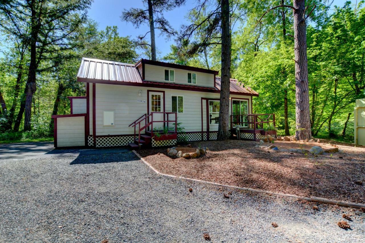 Morrisons Rogue River Lodge Мерлин Экстерьер фото