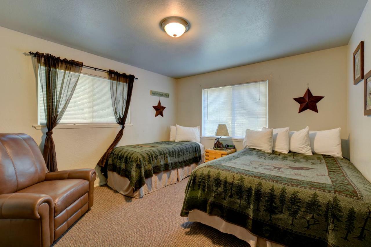 Morrisons Rogue River Lodge Мерлин Экстерьер фото