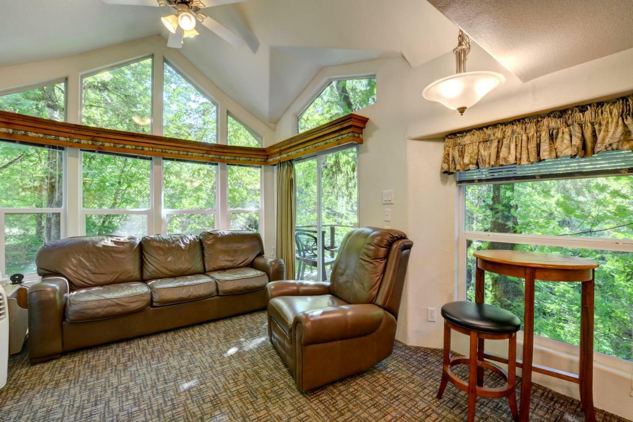 Morrisons Rogue River Lodge Мерлин Экстерьер фото