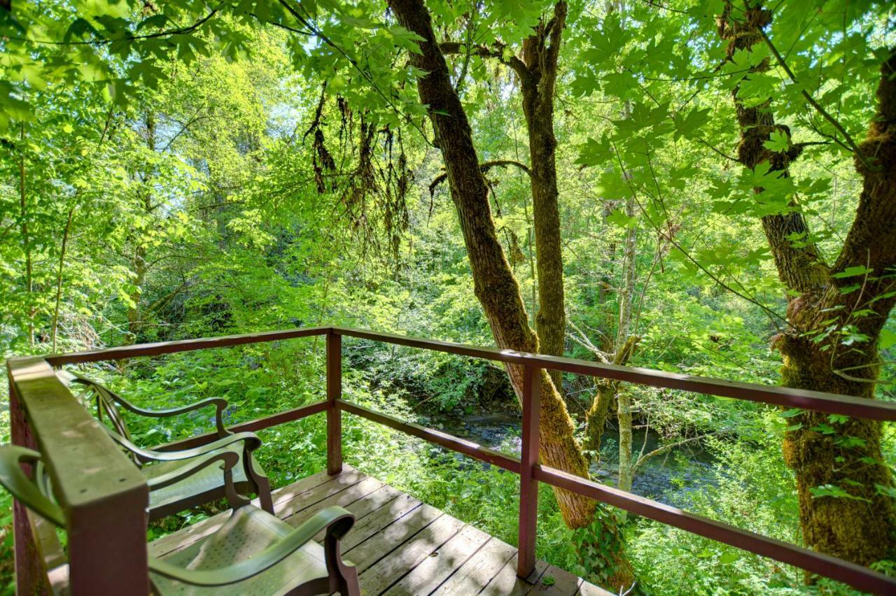 Morrisons Rogue River Lodge Мерлин Экстерьер фото